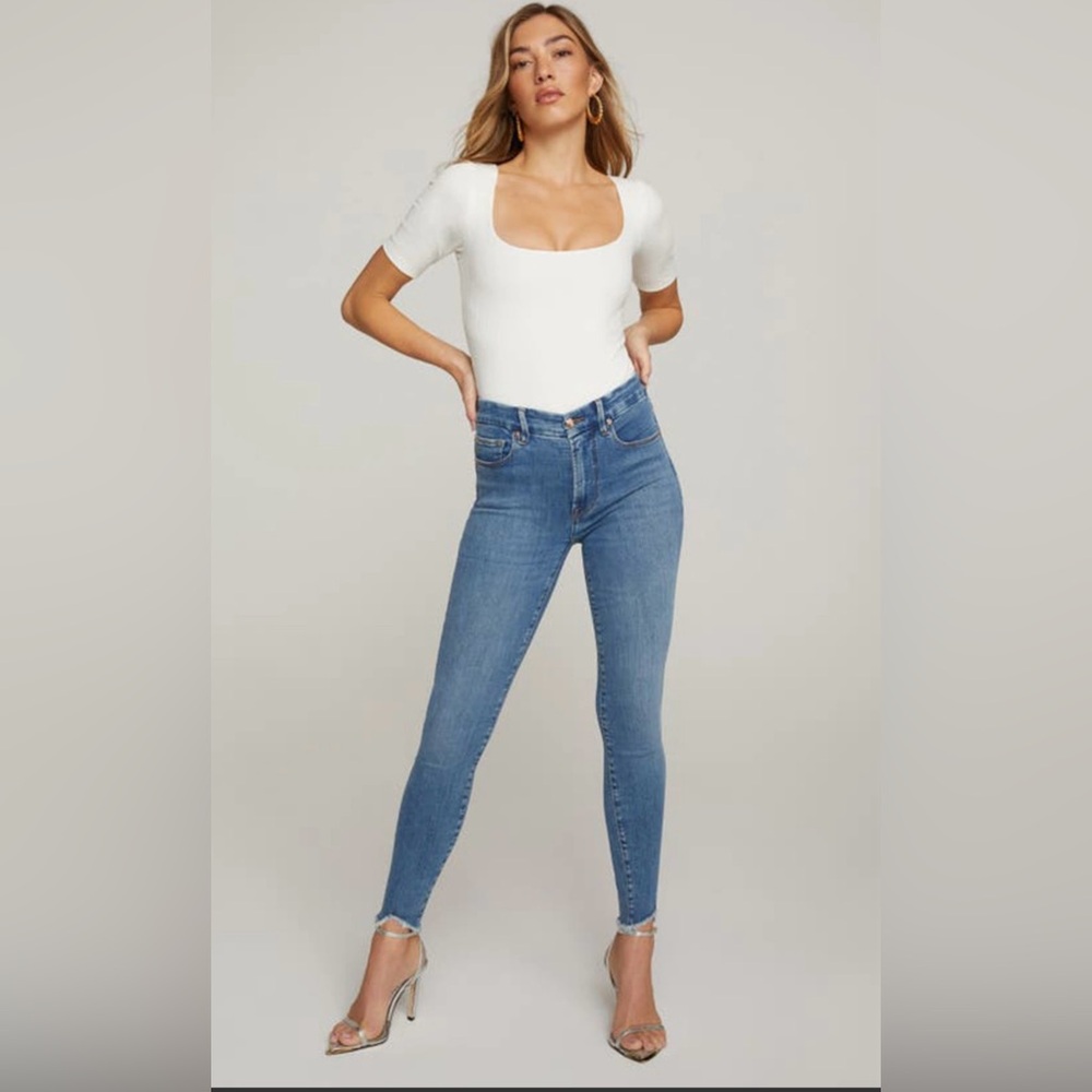 Good American Good Legs Skinny Jeans with Frayed Hem